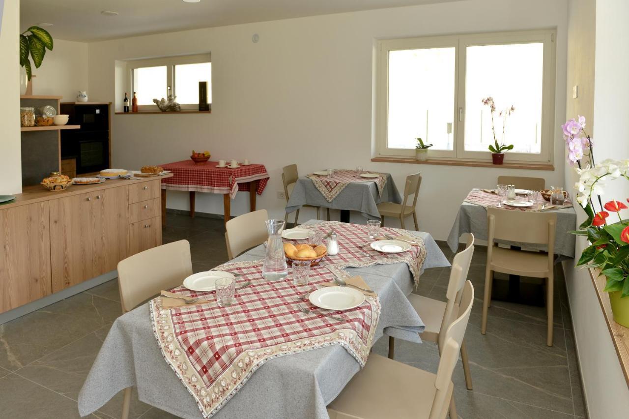 Bed And Breakfast Navis Nave San Rocco エクステリア 写真